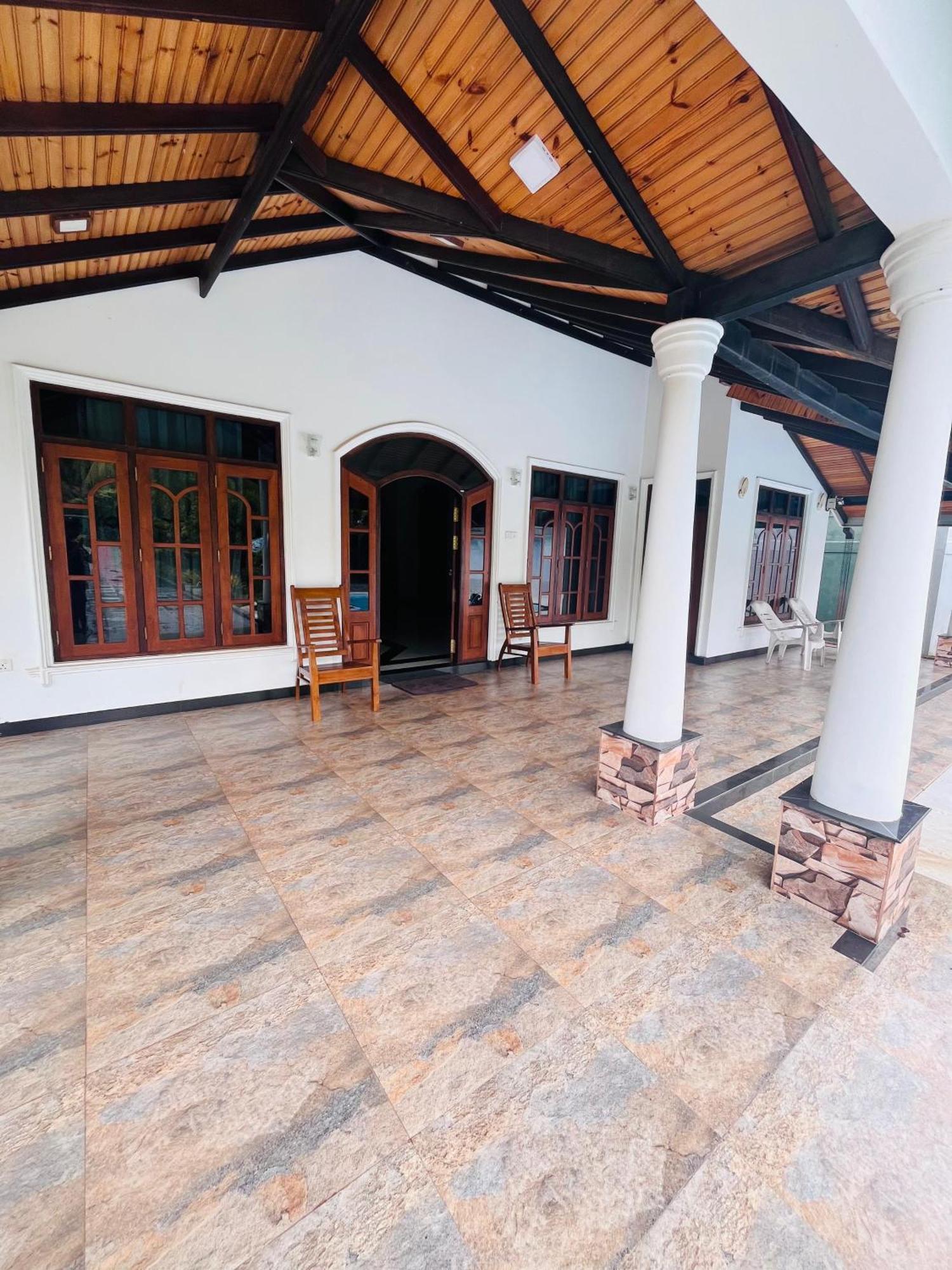 Salamon Chilaw Beach Vila Eksteriør billede